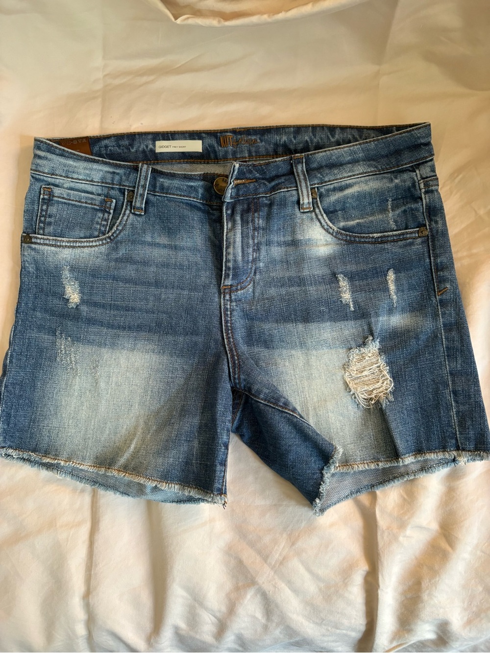 Kut from the Kloth Gidget Shorts